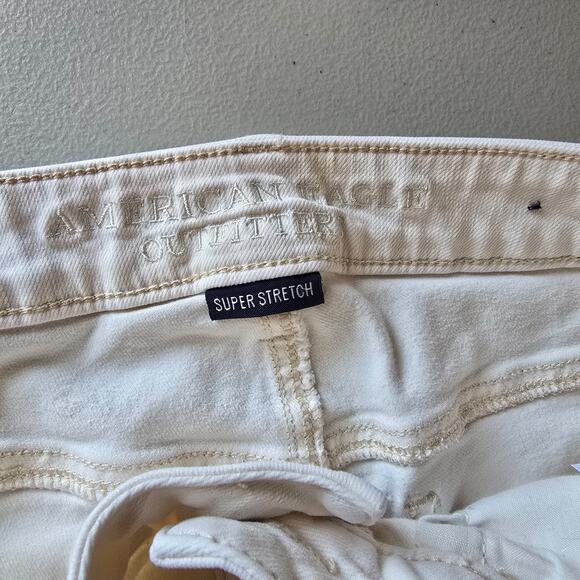 American Eagle Super Stretch Jegging Women's 6 Off White Distressed Raw Hem - Picture 4 of 16